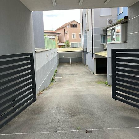 Apartment Capriati With Parking Garage Umag Luaran gambar