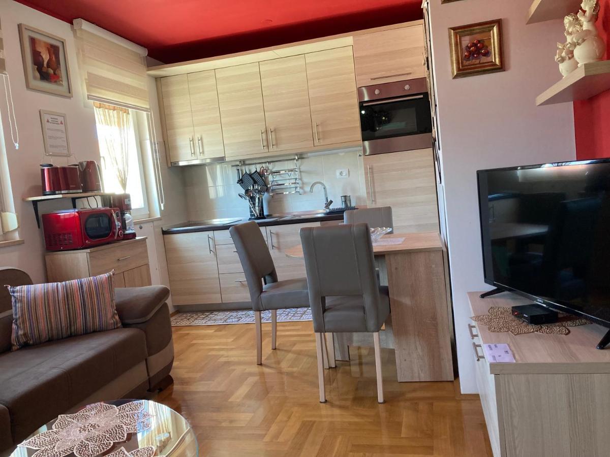 Apartment Capriati With Parking Garage Umag Luaran gambar
