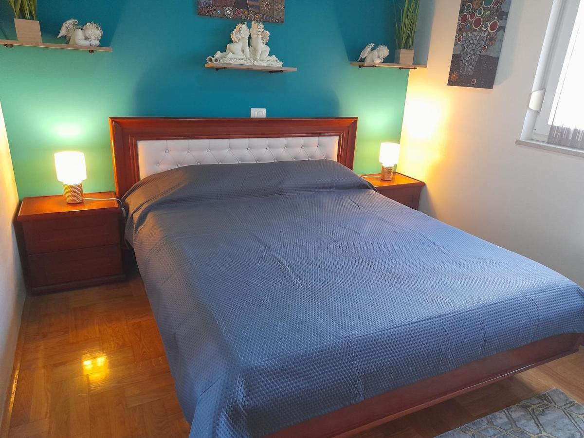 Apartment Capriati With Parking Garage Umag Luaran gambar