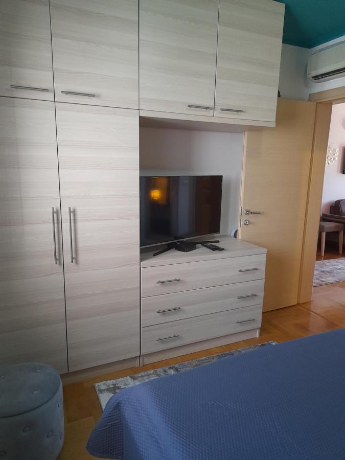 Apartment Capriati With Parking Garage Umag Luaran gambar
